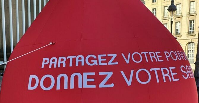 ✨ Sous les lustres dorés de la solidarité : retour sur la collecte de sang à la Mairie du 5e – Édition 2025 ✨
